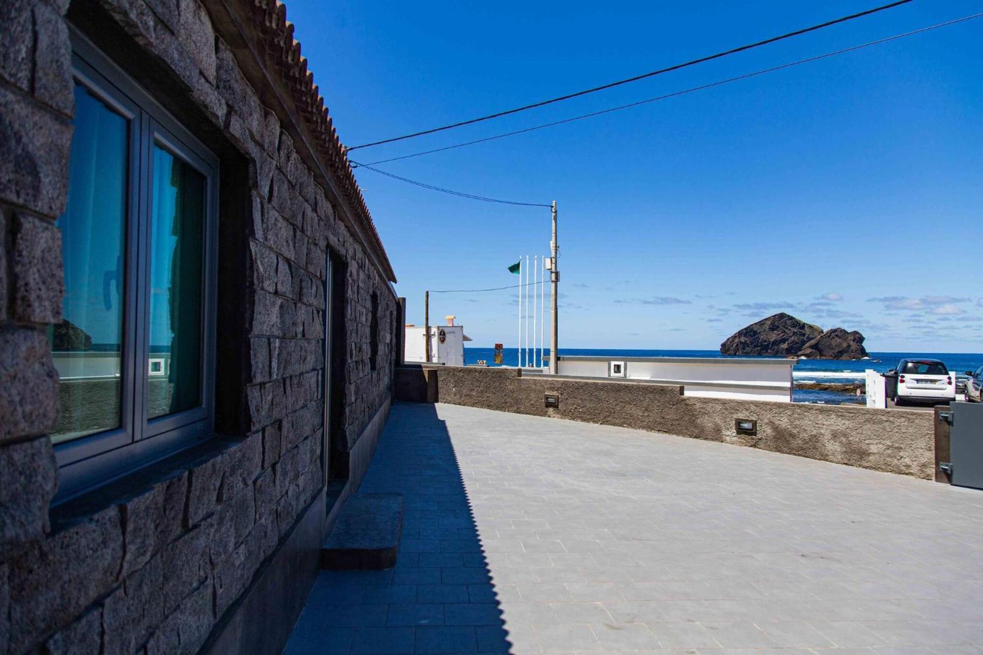 Mosteiros Beach House Екстериор снимка